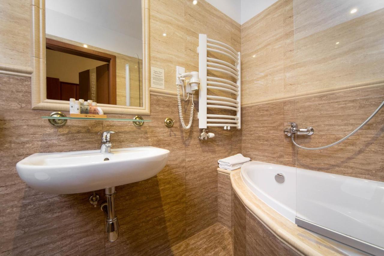 크라쿠프 B12 - Comfort Apartemnts City Center 아파트 외부 사진
